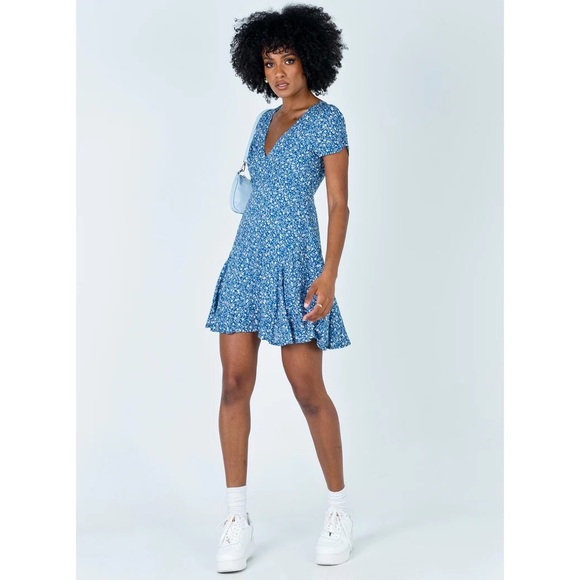 Princess Polly The Sting Mini Dress in Blue Floral - Picture 5 of 13